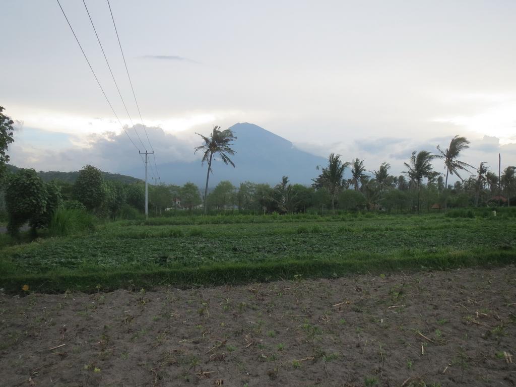 Mesari Homestay Amed Exterior foto